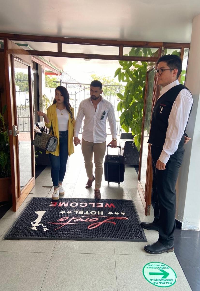 Loreto Hotel ラタクンガ エクステリア 写真