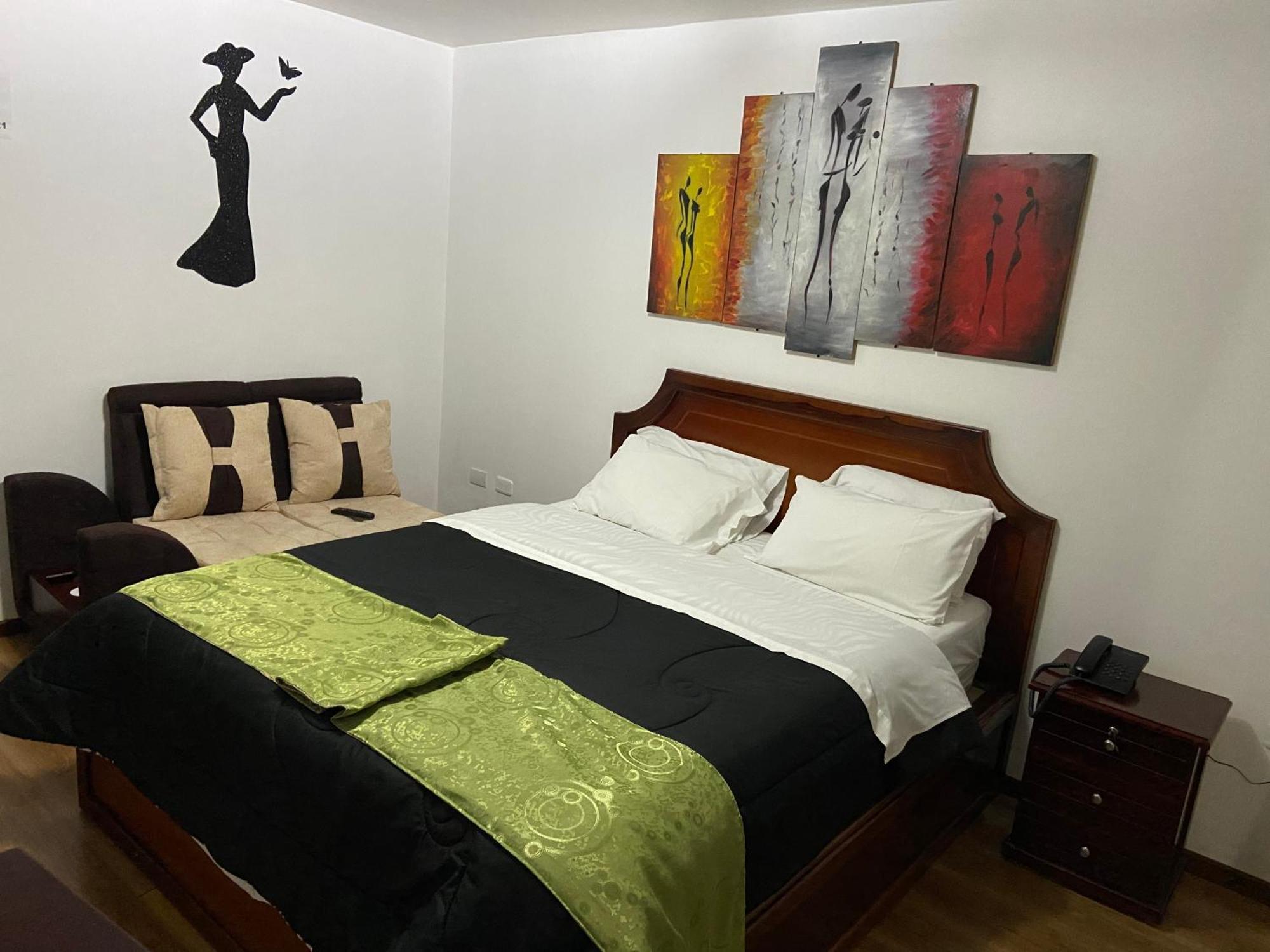Loreto Hotel ラタクンガ エクステリア 写真